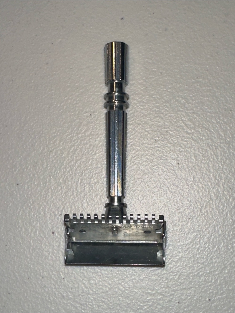 Classic Men’s Double-Edge Safety Razor - Chrome Finish